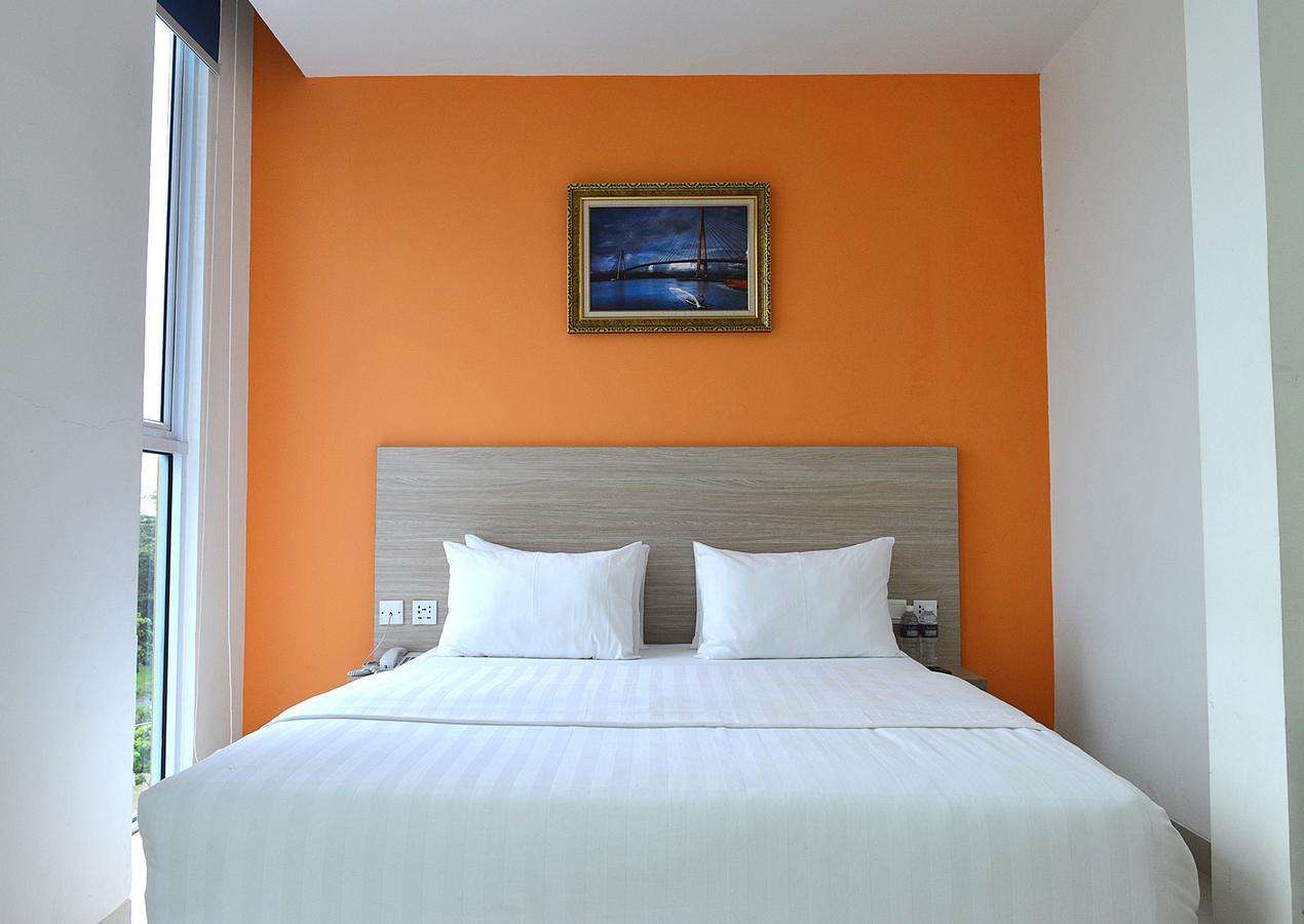 Fresh One Hotel Batam Exterior photo