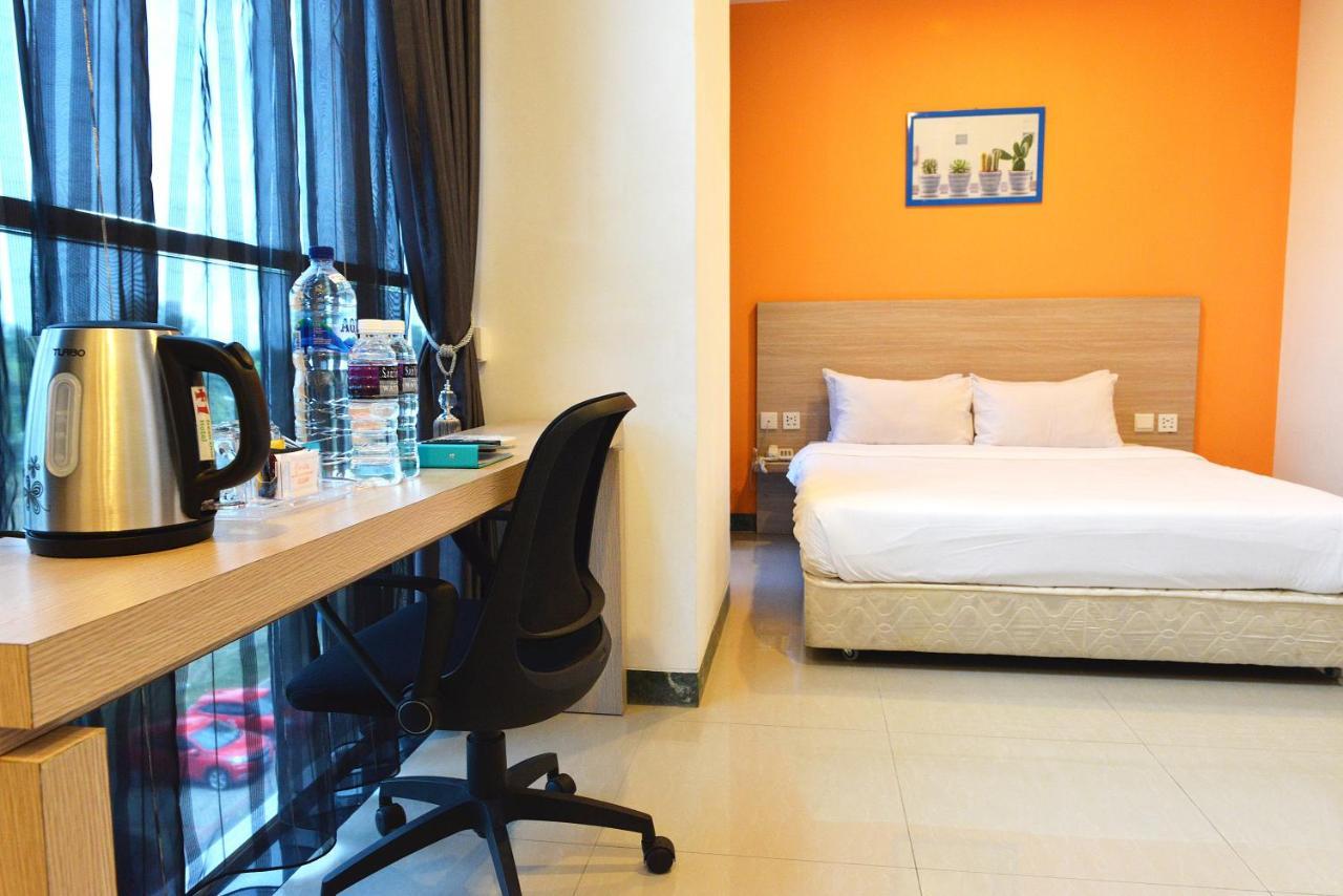 Fresh One Hotel Batam Exterior photo